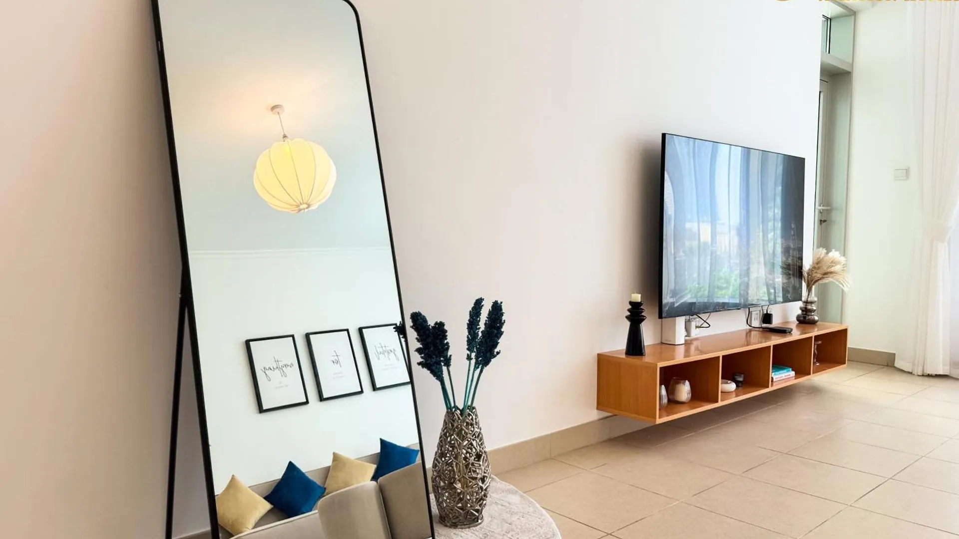 Apartment Walk To Dubai Mall Alluring 1Br In Burj Views