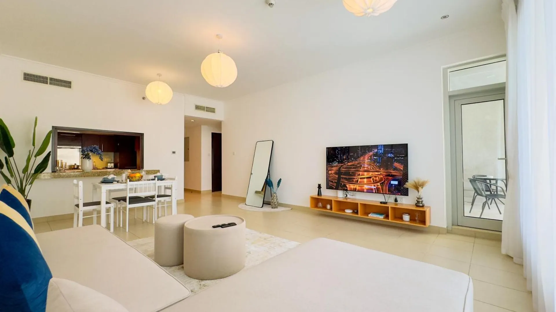 Walk To Dubai Mall Alluring 1Br In Burj Views