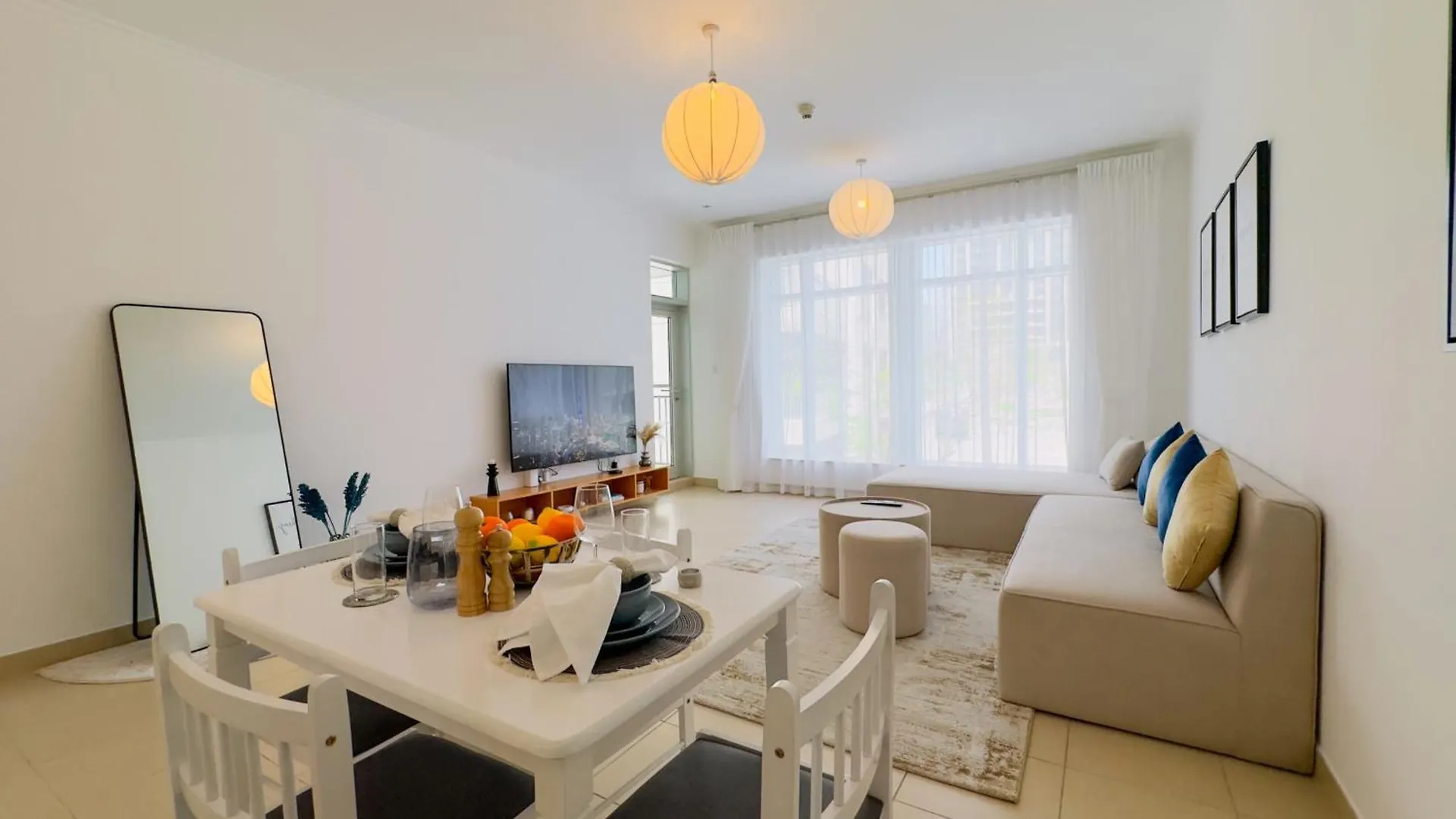 Walk To Dubai Mall Alluring 1Br In Burj Views 0*,