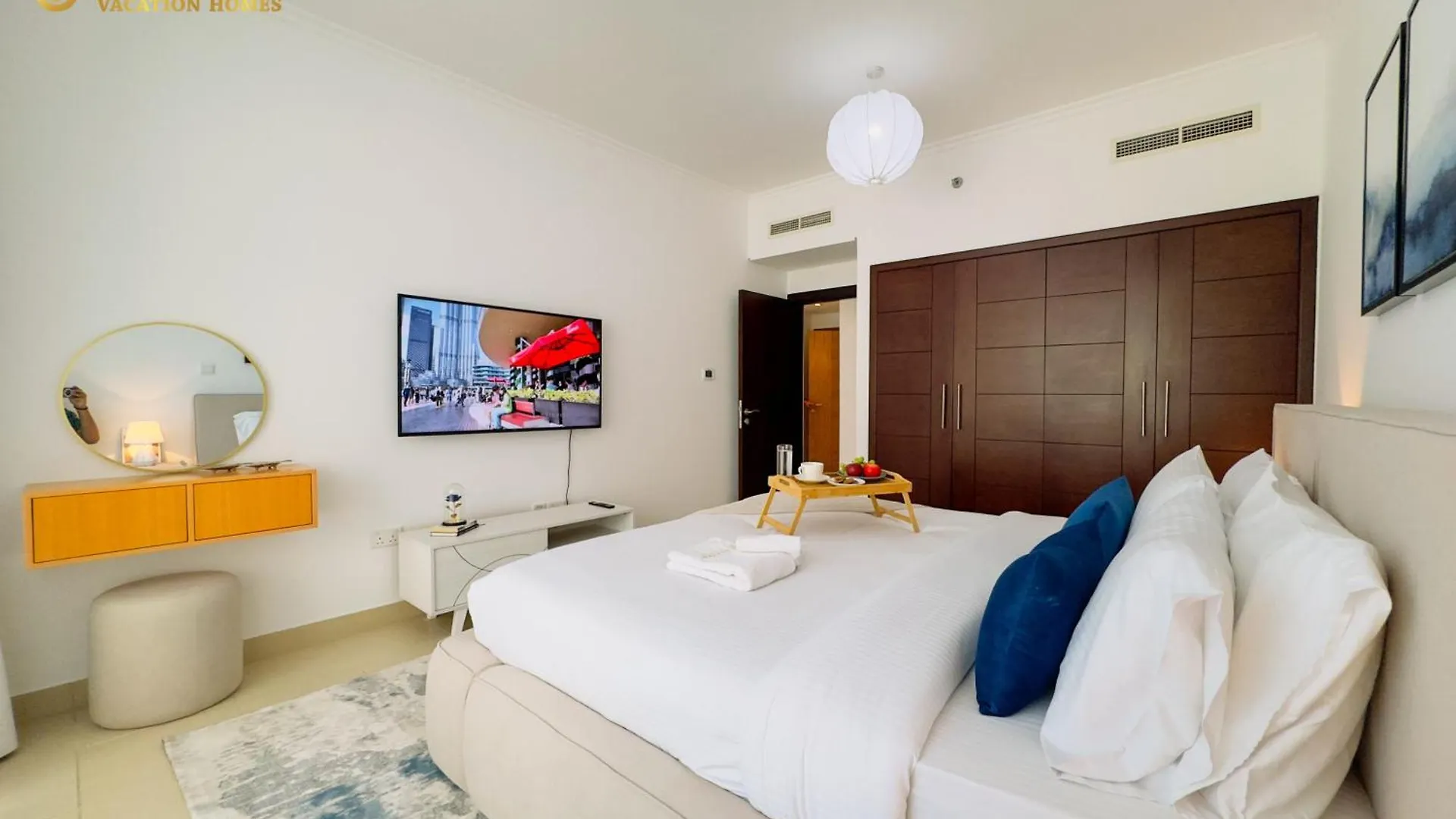 Walk To Dubai Mall Alluring 1Br In Burj Views
